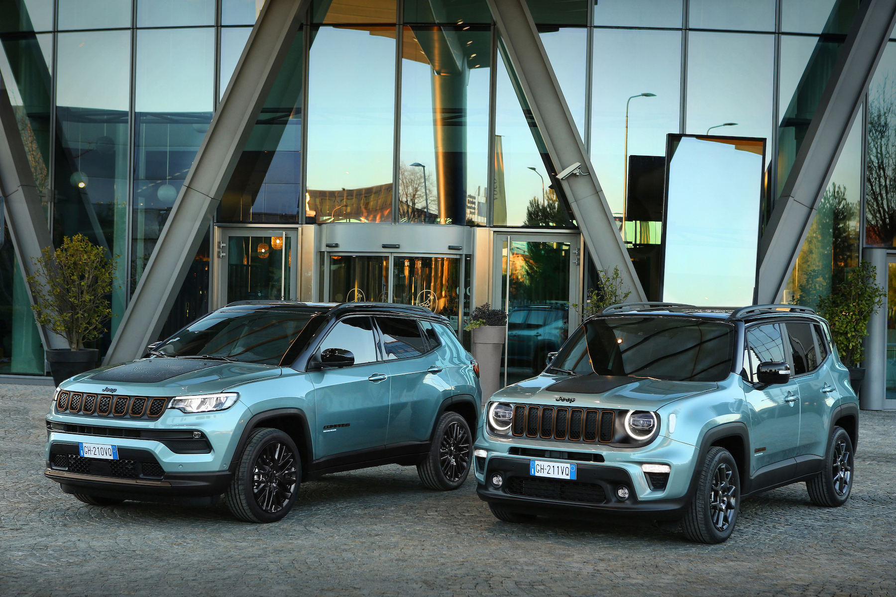 Jeep introduces mild eHybrid powertrain to Renegade and Compass