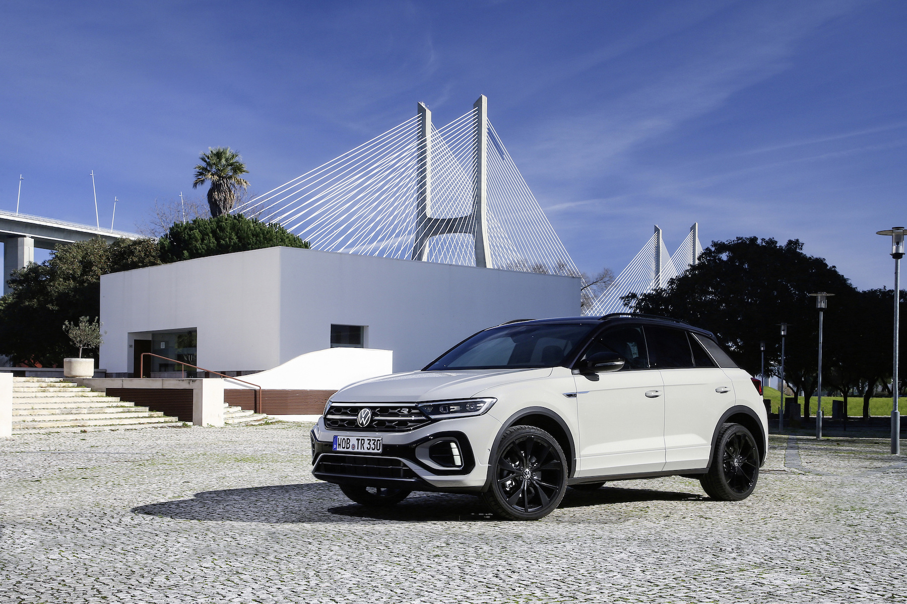 Volkswagen T-Roc 2022 Review - Car Keys