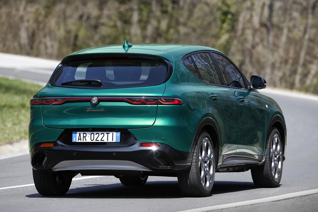 Alfa Romeo Tonale 2022 Review - Car Keys