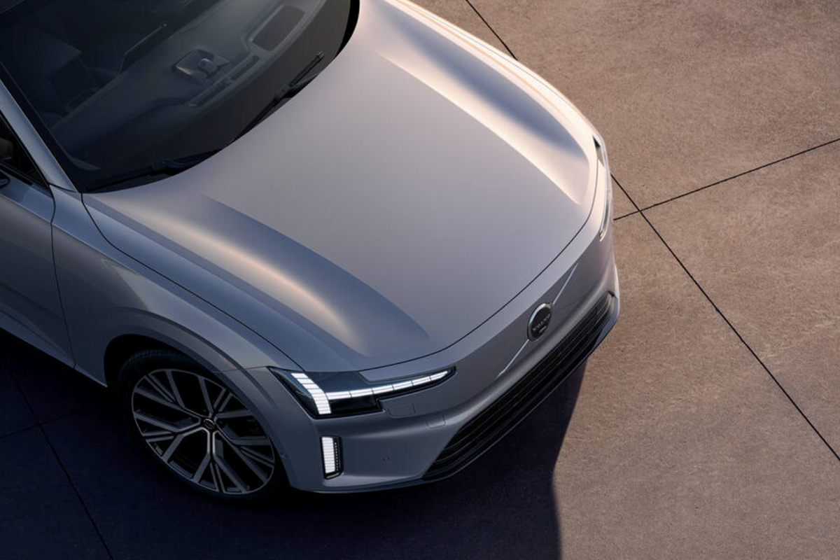 Volvo ES90: What You Need to Know About This Electric Fastback - Car Keys