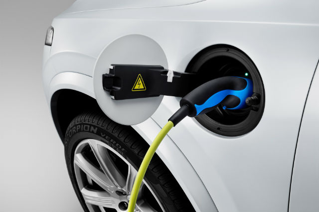 Electric cars could seriously damage the UK’s power grid, report warns