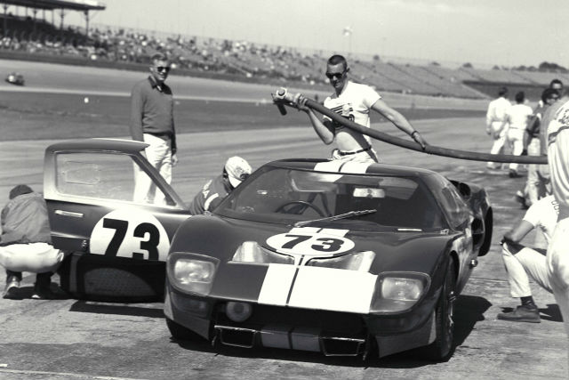 History Of Ford S Gt How Ford Beat Ferrari With Scotch Tape Car Keys