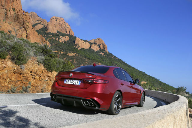 an zero mechanically how to m4 unveil to Alfa Romeo two Giulia Sprint Report: coupe door