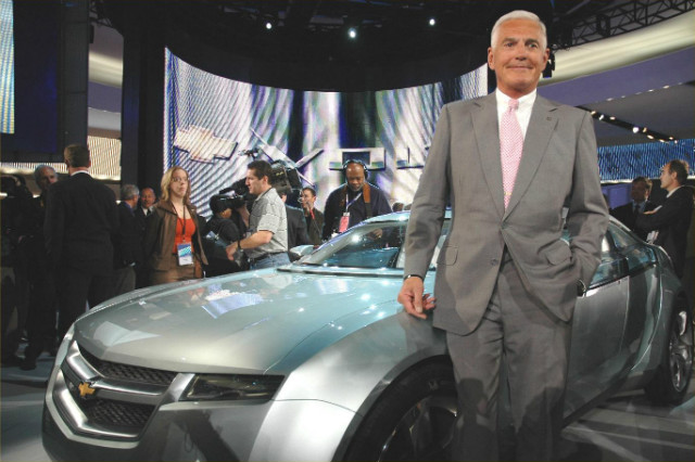 Tesla fans ‘like members of a religious cult’ - Car Keys